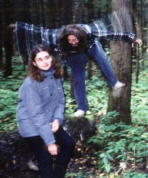 Creepy Photobombs That Might Freak You Out