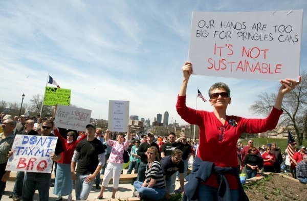 15 Funny Protest Signs We Can All Agree With