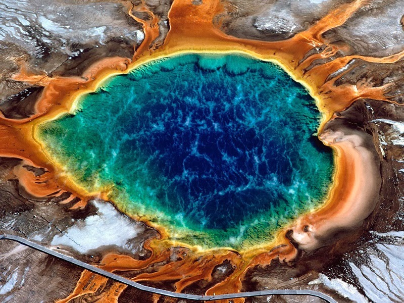 Grand Prismatic Spring in Wyoming, USA