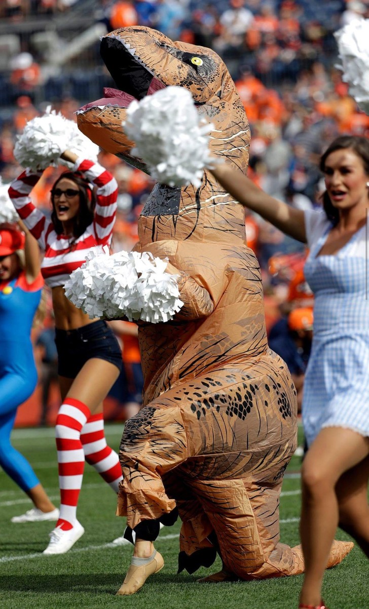 This Bronco's cheerleader seems like a cool chick