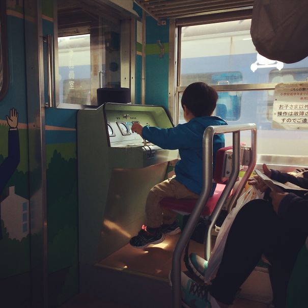 Kid's seat on Fujikyu Railway.