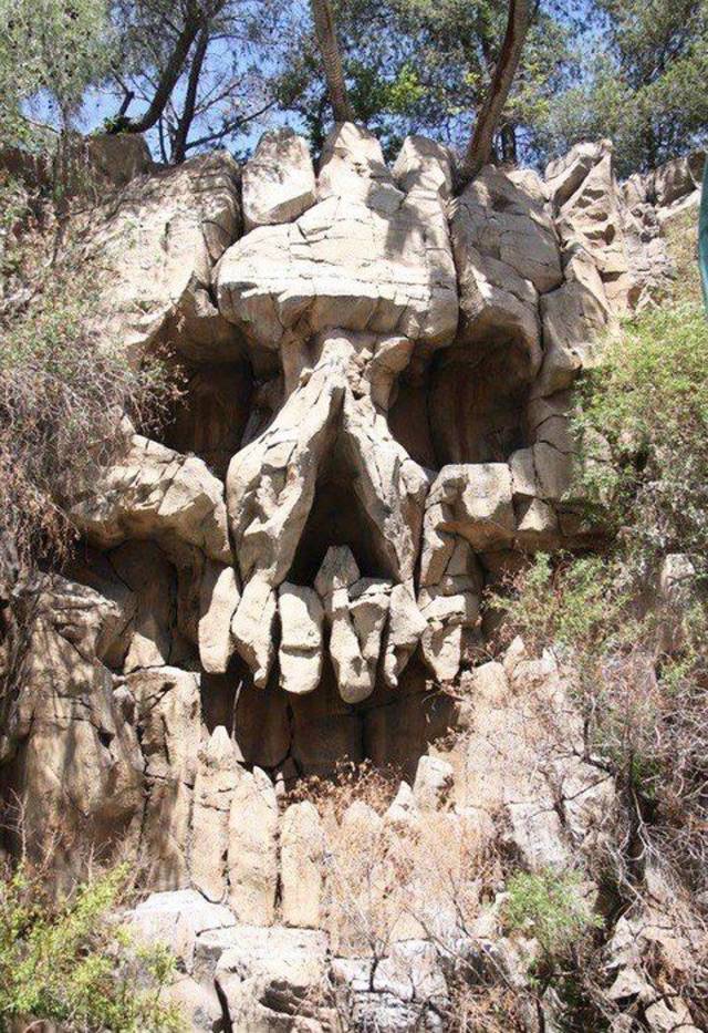skull cliff
