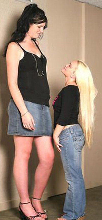 Extremely Tall Girls