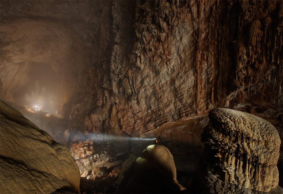 Worlds-largest-cave-passage-vietnam