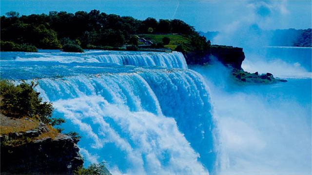 31,600 tons of water will flow over the Niagara Falls
