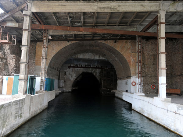 Balaklava Submarine BaseBlack Sea base for submarines also housed a series of tunnels that reached into the mountains Top Secret Location run by the Soviet Union