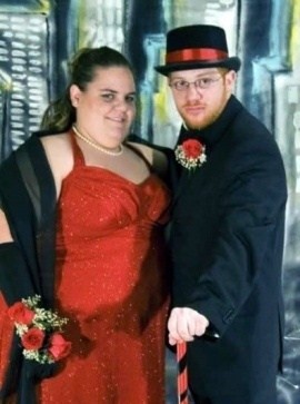 Pretty Strange Prom Photo's!