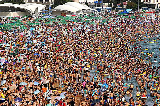 24 Most Crowded Places on Earth!