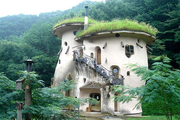 17 Amazing Real Life Fairy Tale Cottages!