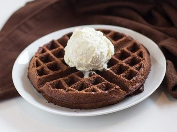chocolate cake waffle