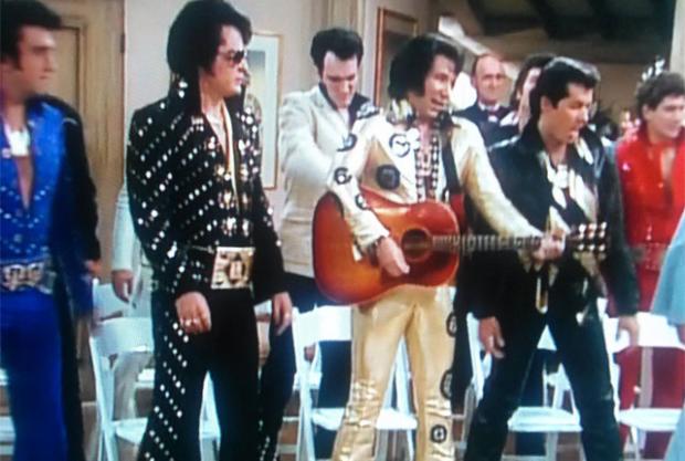 Quentin Tarantino played an Elvis impersonator on The Golden Girls