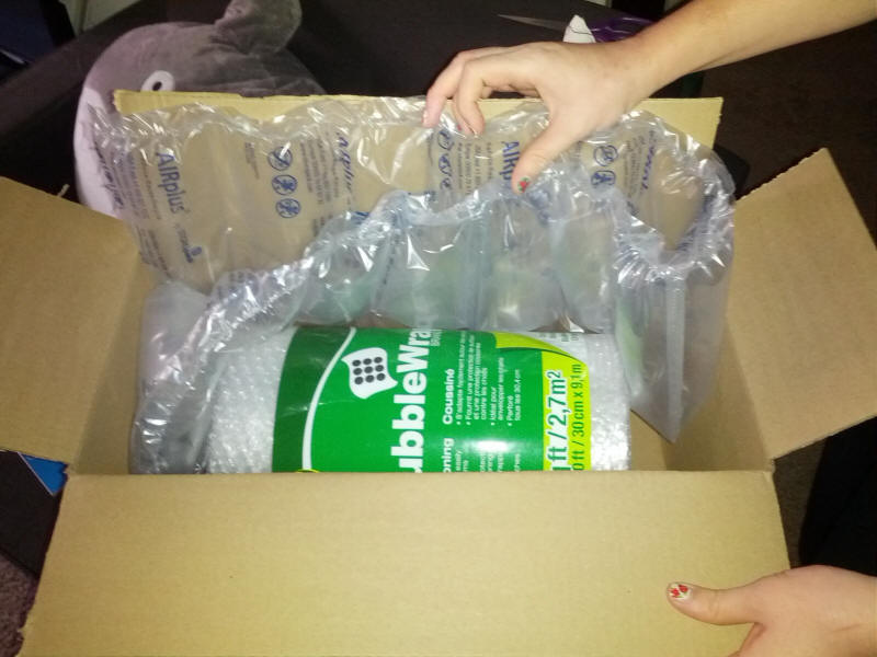 This is how Amazon ships bubble wrap.