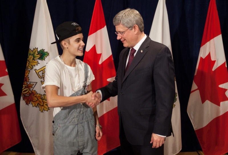 This is how that little shitbead Justin Beiber dressed himself when he met the Prime Minister of Canada