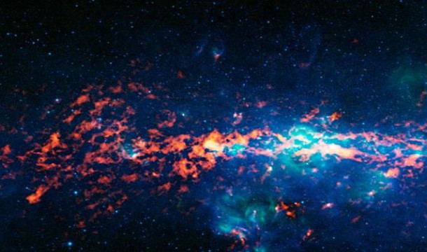 Theres a gas cloud in the constellation of Aquila that contains enough alcohol to make 400 trillion trillion pints of beer.