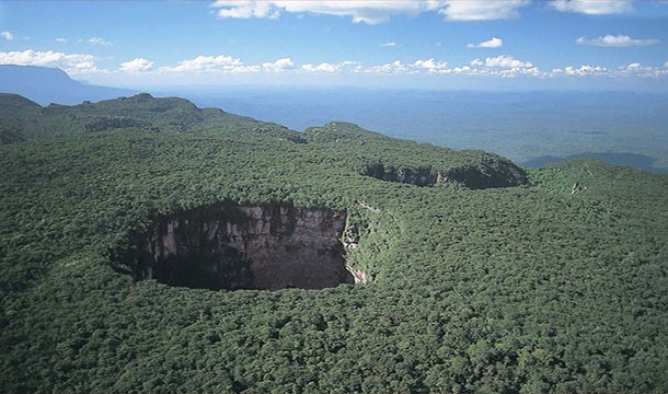 Sarisariama Sinkholes, Venezuela