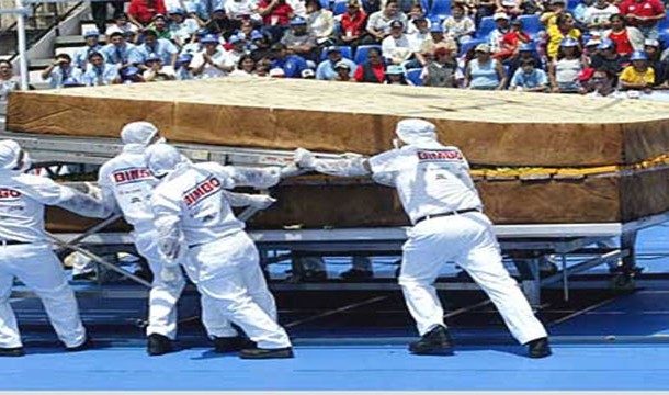 Put together in Mexico City in 2004, the sandwich weighed 3,178 kg.
