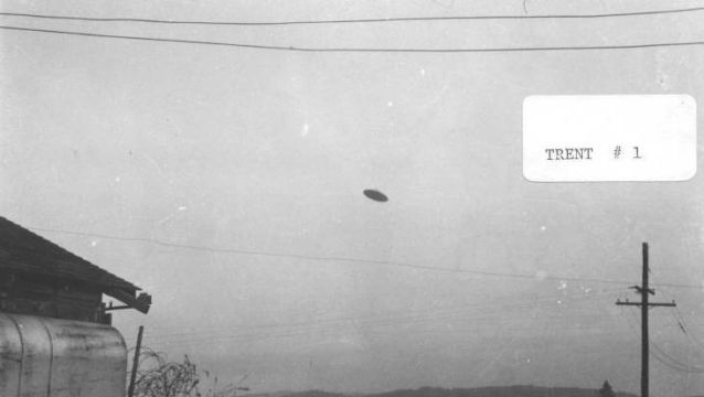 McMinnVille, Oregon-Considered as one of the best and most authentic early photographs of a UFO, this photo by Paul Trent depicts an unidentified flying object that appeared in the sky on May 8, 1950. The appearance of the UFO was also witnessed by his wife. For five decades, this photo has been deemed authentic by experts.