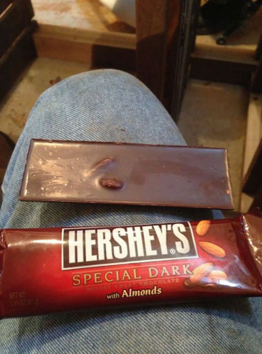 chocolate bar - Hersheys Procolate Special Dark with Almonds
