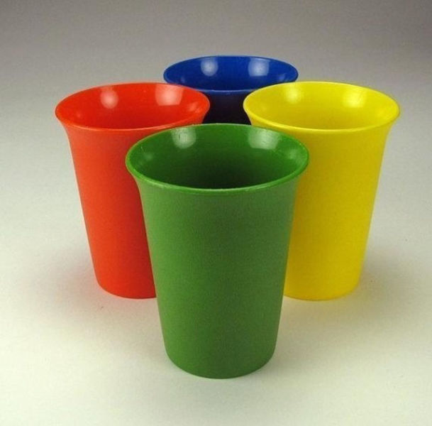 old tupperware cups