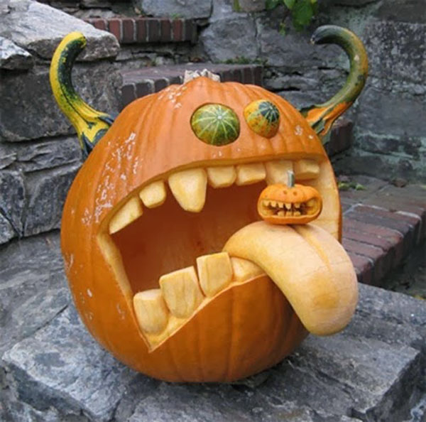 Creative Jack o Lantern carved pumpkin - fun pumpkin designs