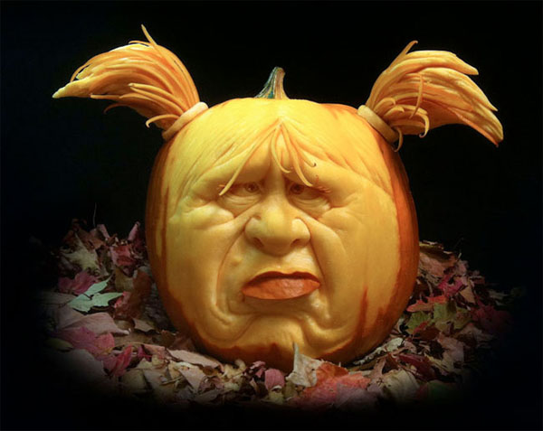 Creative Jack o Lantern carved pumpkin - cool pumpkin carvings