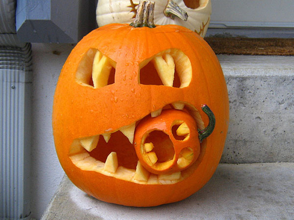 Creative Jack o Lantern carved pumpkin - cute easy pumpkin carving