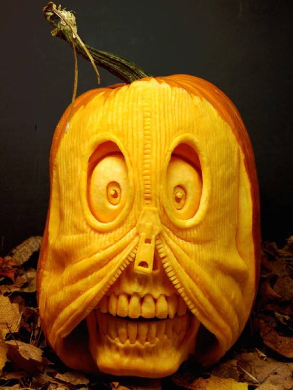 Creative Jack o Lantern carved pumpkin - pumpkin carver - Imo
