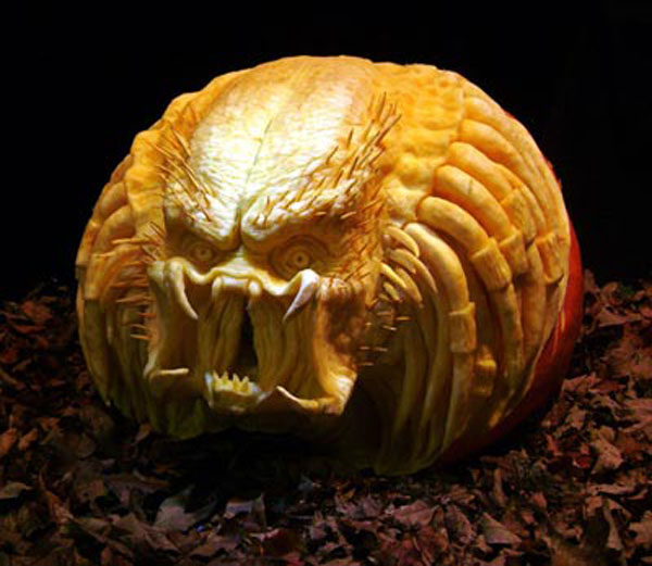 Creative Jack o Lantern carved pumpkin - pumpkin carvings