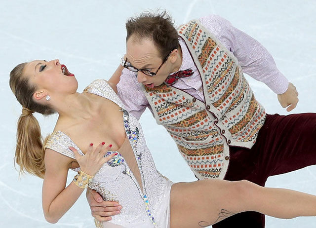 19 Figure Skaters Funny Frozen Faces!