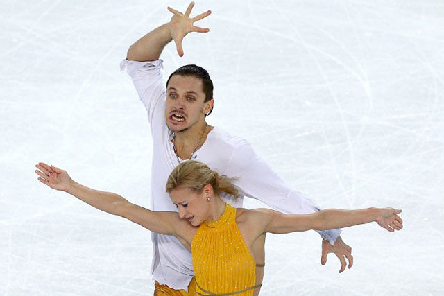 19 Figure Skaters Funny Frozen Faces!