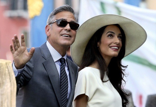 George Clooney and Amal Alamuddin marriage-Fortunately, there were also some joyful news in the celebrity world in 2014. On September 27, popular American actor and filmmaker George Clooney 53 married British-Lebanese human rights lawyer Amal Alamuddin 36 in Ca Farsetti, a glorious palace in Venice, northern Italy.