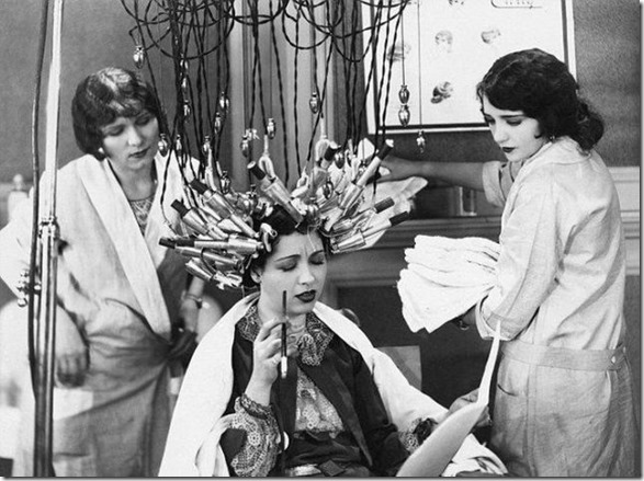24 Beauty Treatment Images of the Early 1900's!