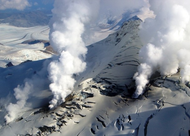 A type of fumarole, an opening in the planet’s crust that emits steam and gases, the snow chimneys are basically remains of little snow-covered volcanoes and occur in many arctic areas. As soon as the steam and gases leave these vents, they freeze, and eventually, get covered with a thick layer of snow, turning the volcanic vents into the snow chimneys.