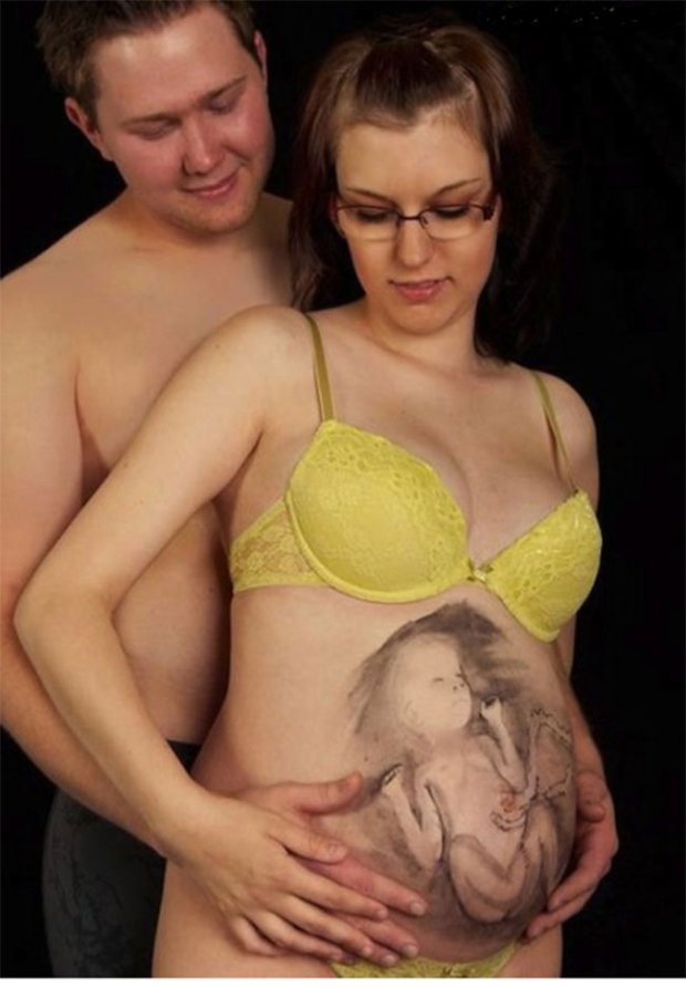 awkward family photos pregnant