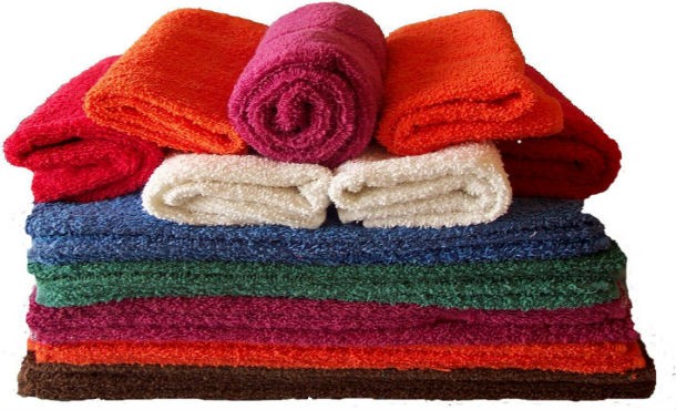 If your towels are old and not as soft as they used to be, use vinegar and baking soda instead of detergent. You won’t believe the results.