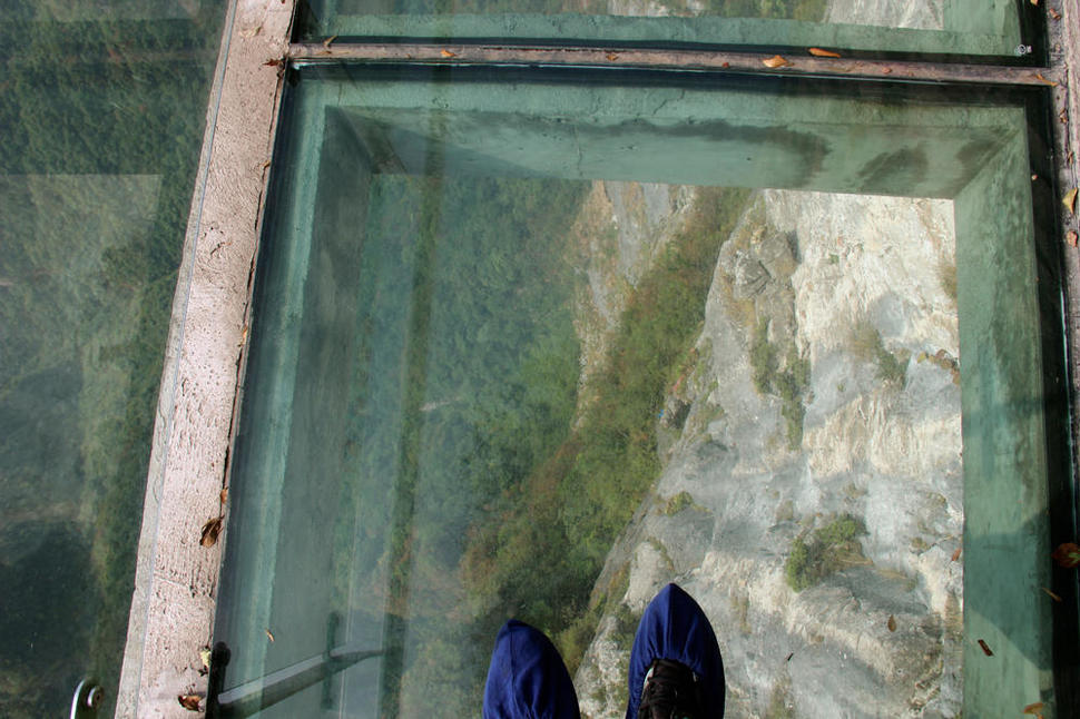 24 Most Terrifying Places in the World to Look Down From!
