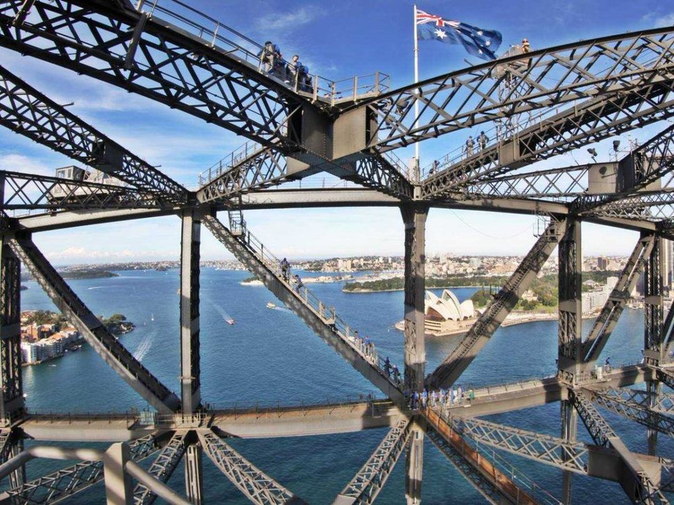 Opened in 1932, the bridge overlooks Port Jackson. Those daring enough can ascend the 440 foot high bridge and walk atop it.
