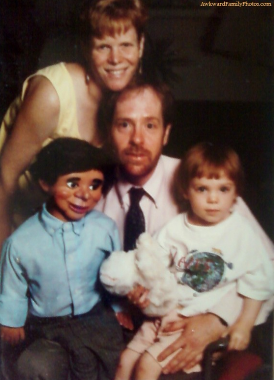 weird family - Awkward Photo com