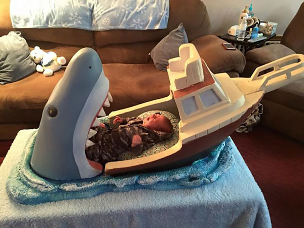 jaws baby bed
