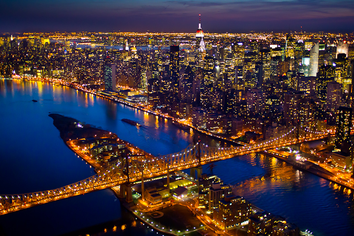 20 Incredible Cityscape Images of NYC at Night!