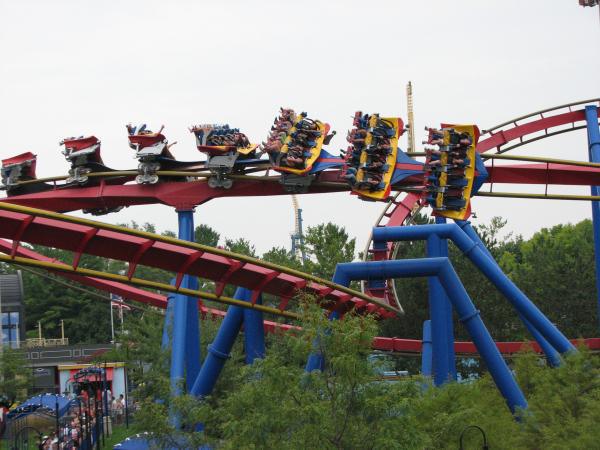 Superman: Ultimate Flight, Various Six Flags
The Ultimate Flight is located at New Jersey’s Six Flags Great Adventure, Illinois’ Six Flags Great America, and Six Flags Over Georgia. The ride simulates flying by positioning passengers parallel to the track.
