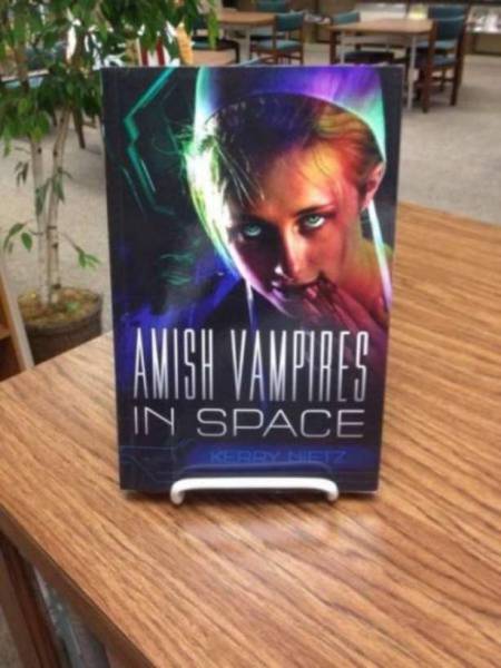 Book - Avish Vampires In Space
