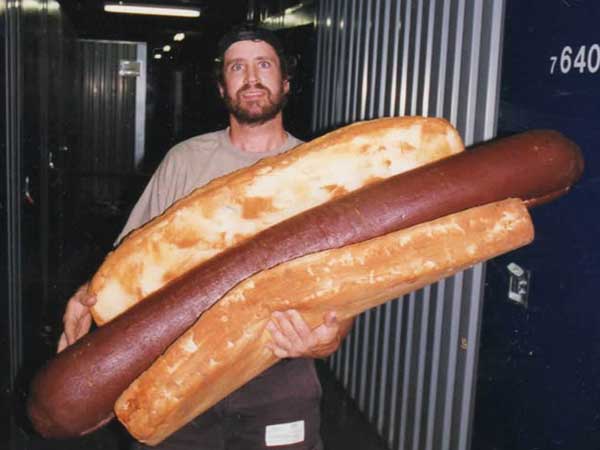 giant hot dog - 7640