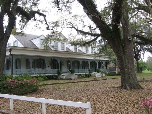 Myrtles Plantations, Louisiana...Now serving as a bed and breakfast, Myrtles Plantations in St. Francisville, Louisiana, is rumored to be built on top of an ancient Tunica Indian burial ground. The site has also witnessed a murder and several bizarre natural deaths, which makes it one of the scariest and most haunted hotels in the US
