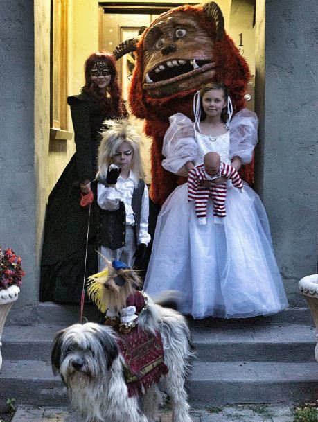 best family halloween costumes - Wi