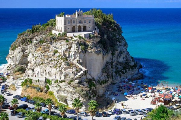 Italy : Santa Maria dell’Isola The Monastery Santa Maria dell’Isola was built on a small rocky cliff near the beach in Tropea, Italy...