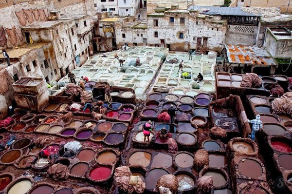 Morocco : Souk of Fez In the souk of Fez in Morocco is one of the oldest tanneries in the world...
