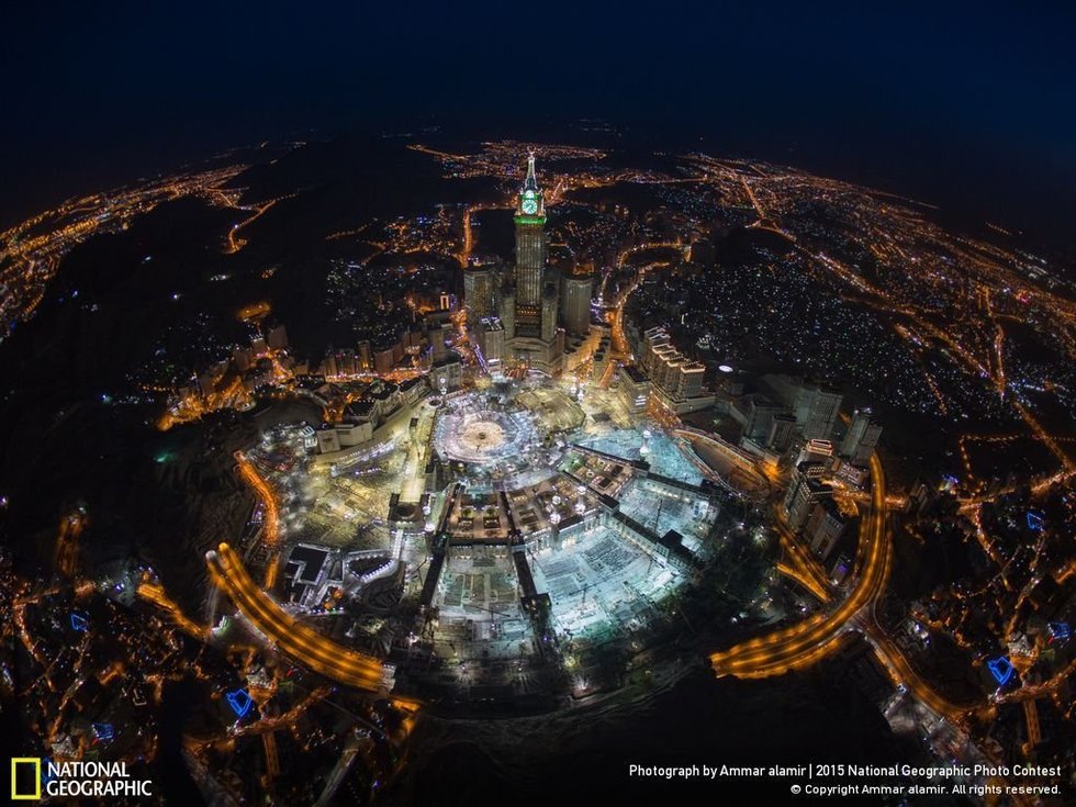 Holy Makkah...The photographer, Ammar Alamir, says: "Beautiful Holy Point."