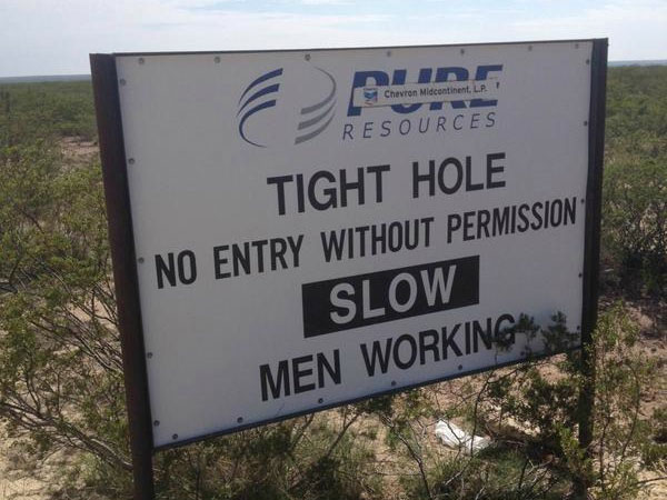 tight hole sign - Chevron Midcontinent Lrt Resources Tight Hole No Entry Without Permission Slow Men Working