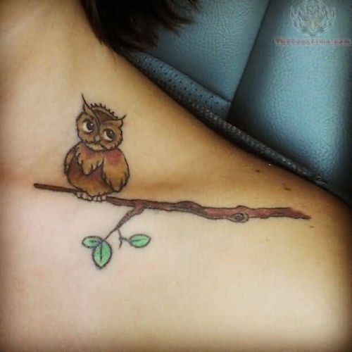 19 Most Awesome Collarbone Tattoos!